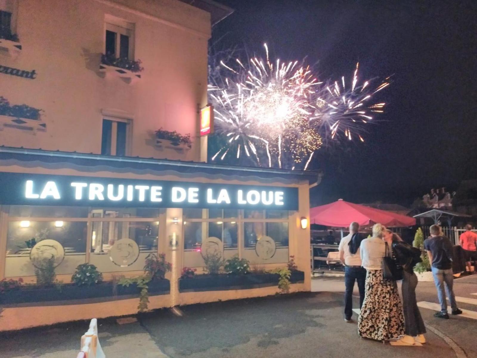 La Truite De La Loue Hotell Quingey Exteriör bild