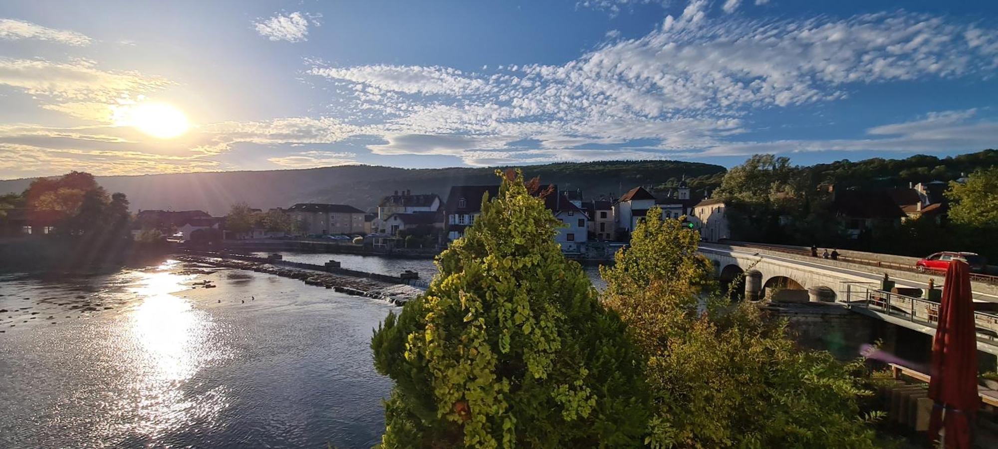 La Truite De La Loue Hotell Quingey Exteriör bild